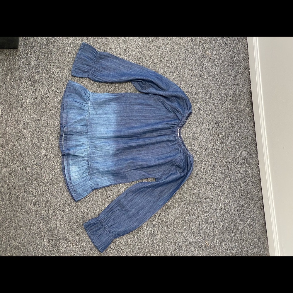 Top - Picture 2 of 3